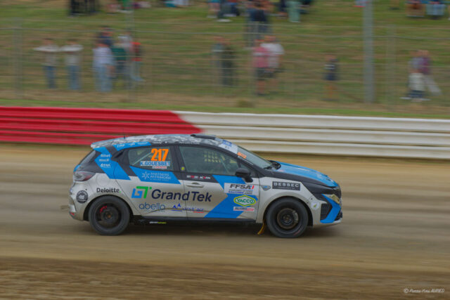 Kelig GOUESBET 1er en catégorie JUNIORS sur la RENAULT Clio V RX numéro 217 au Rallycross de Lohéac le 31 Aout 2025 Kelig GOUESBET 1er en catégorie JUNIORS sur la RENAULT Clio V RX numéro 217 au Rallycross de Lohéac le 31 Aout 2025