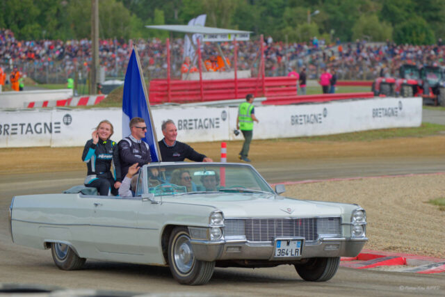 Rallycross de Loheac 2025 Parade sur le circuit avec les invités d'honneur