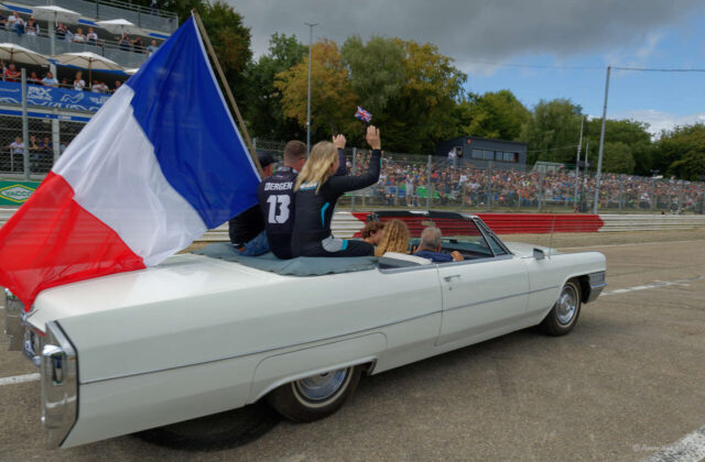 Rallycross de Loheac 2025 Parade sur le circuit avec les invités d'honneur