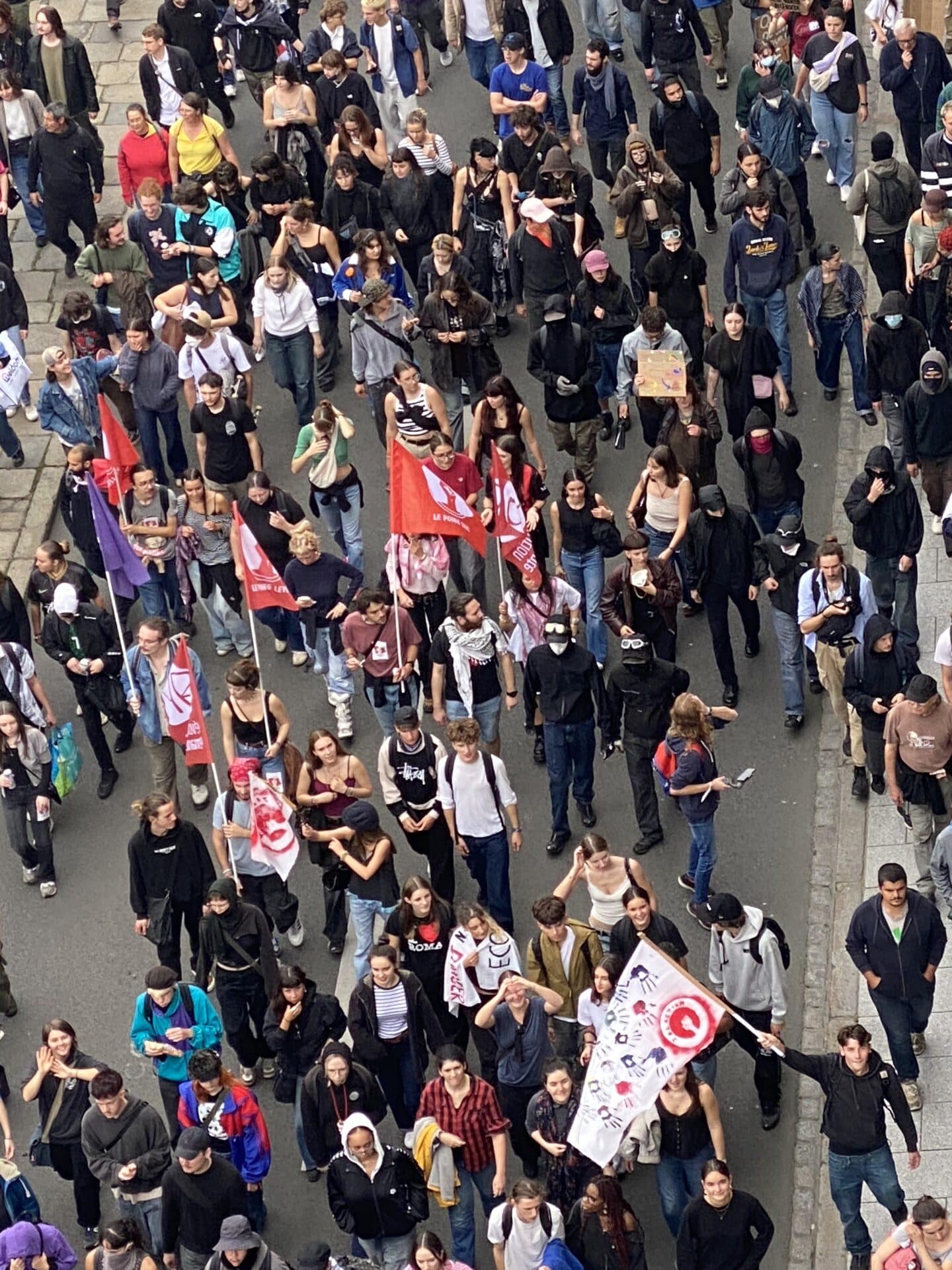 manifestation rennes etudiant