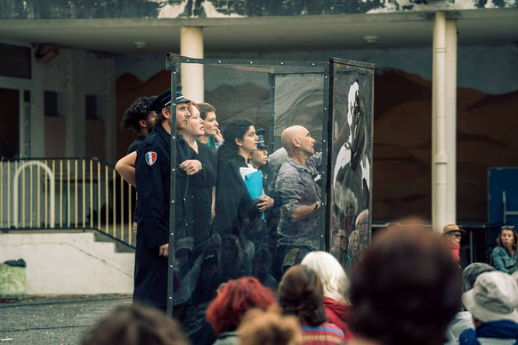 On s'échappe à Larural ! Héroïne cie les arts oseurs