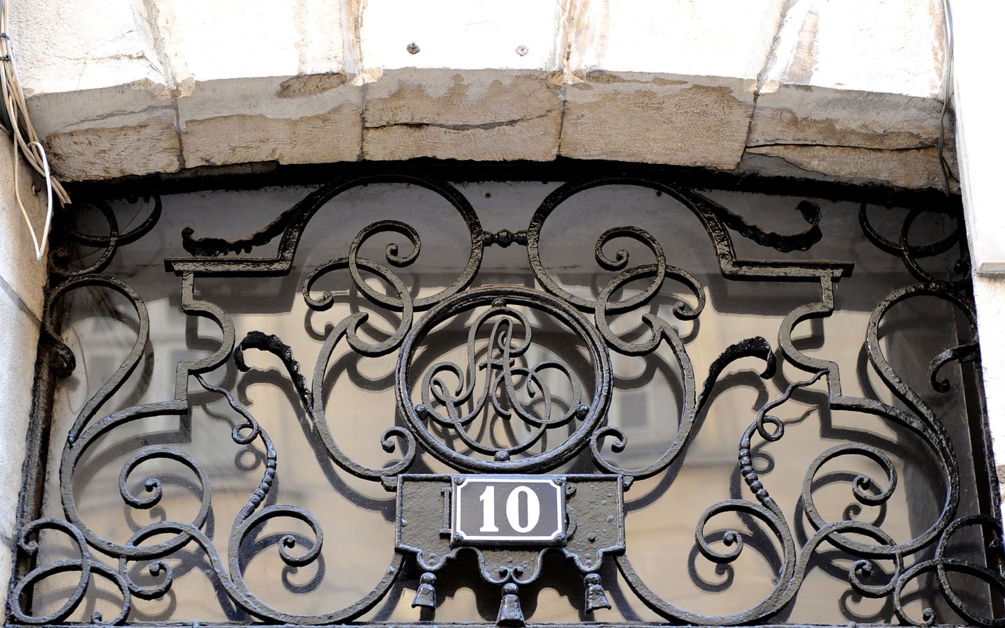 Pause Patrimoine l'oeil aux aguets volutes et palmettes