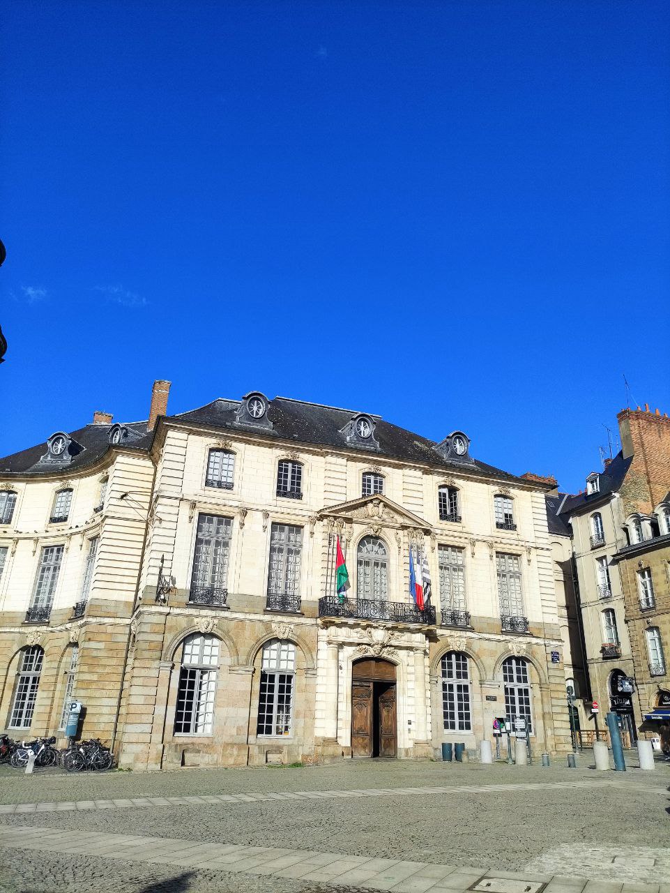 rennes mairie drapeau palestinien