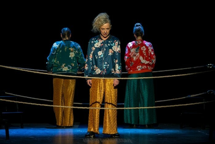 KO debout - par Continents Comédiens Salle Camille Landreau / Scène du Lapin Vert