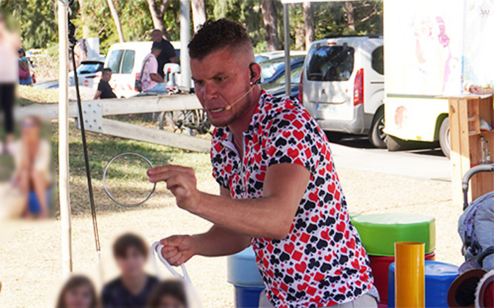 Spectacle de magie avec Eddy Vidot Médiathèque de Saint-Paul Saint-Paul