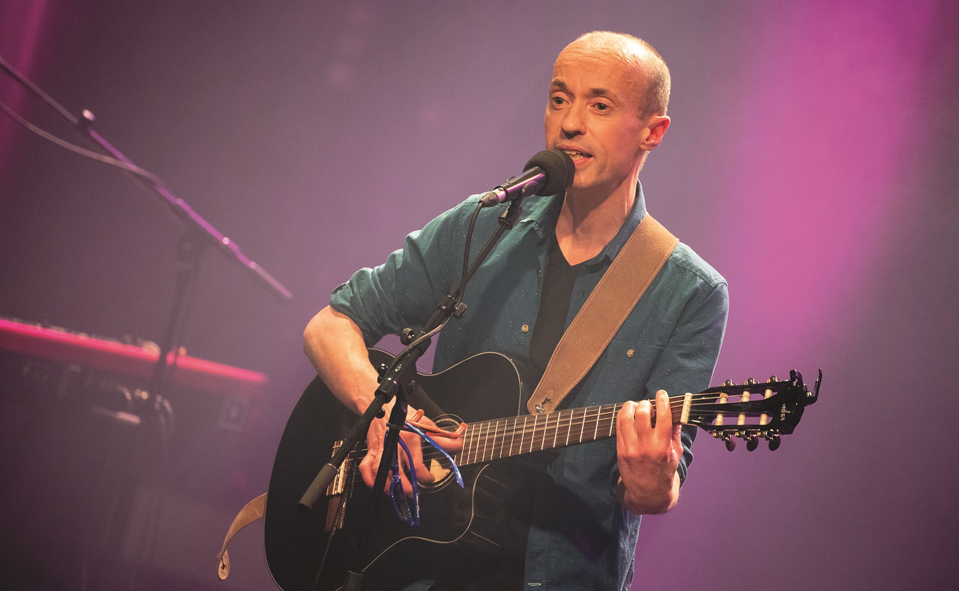 Spectacle musical Frédéric Fromet se tient à carreaux