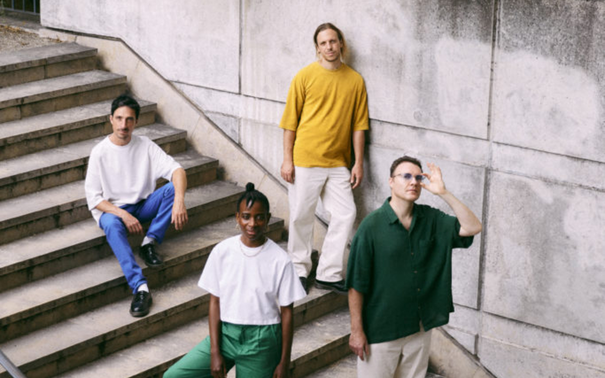 Time is Color Le Son de la Terre PARIS 05