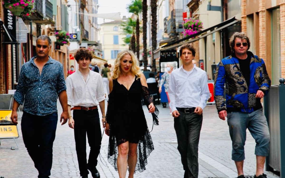 Womanpower of love Le Son de la Terre PARIS 05