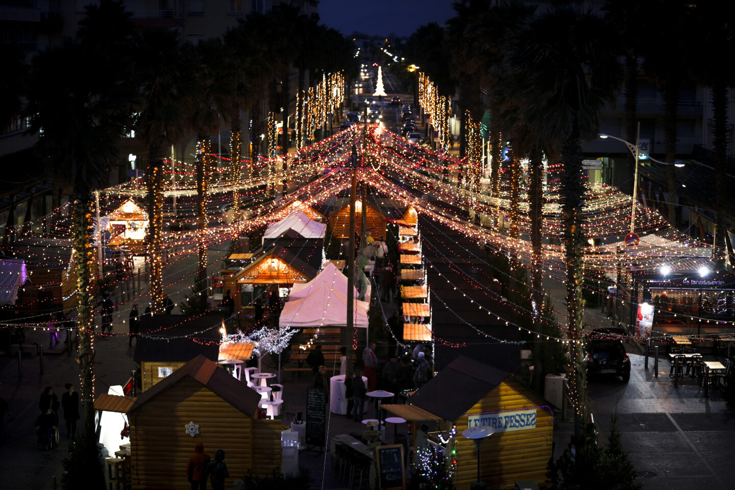 CHALETS DE NOEL ET ANIMATIONS