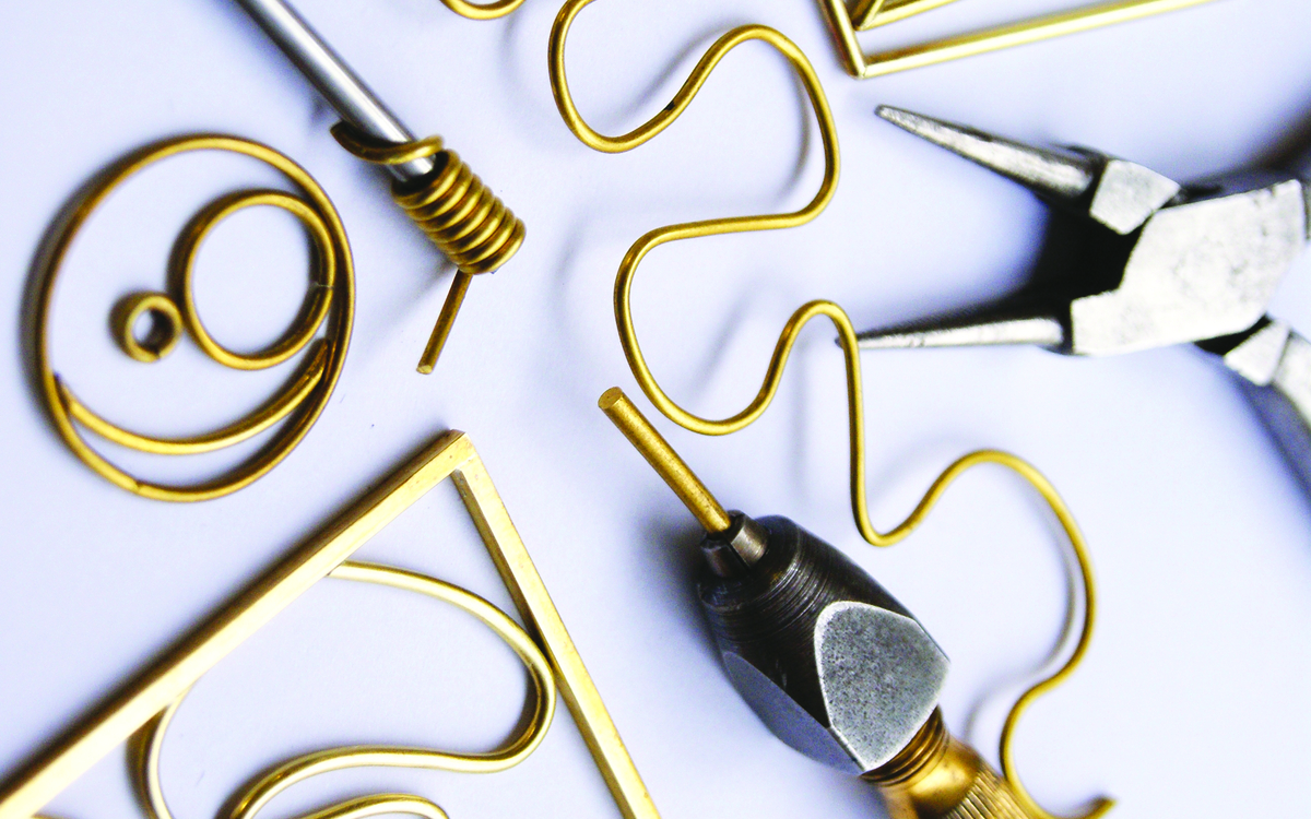 STAGE BIJOUX - Mise en forme de fil Atelier Couronne paris