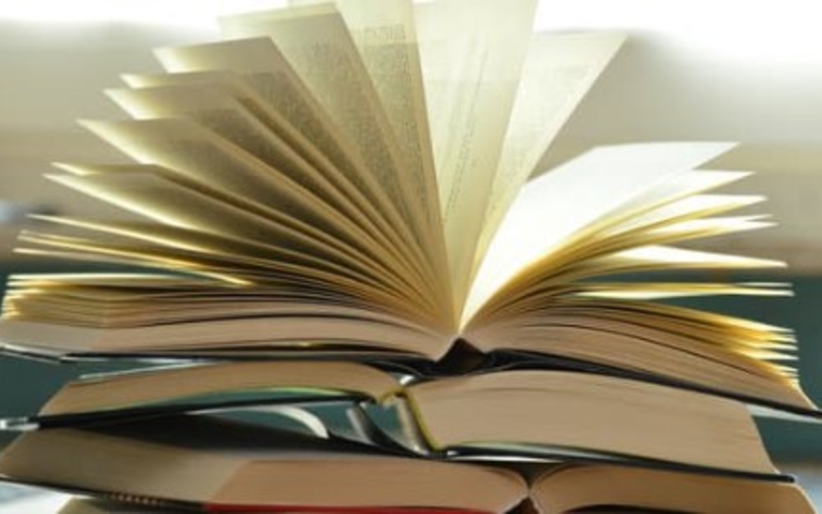 Café littéraire - "Club des Couronnes" Bibliothèque Naguib Mahfouz Paris