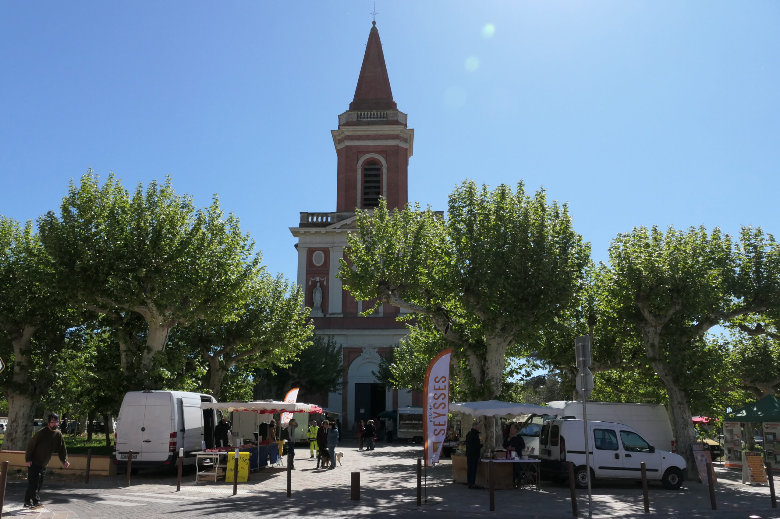 MARCHÉ DE PLEIN VENT FÊTE NOËL