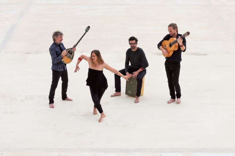 Musique du monde El infinito y un amor