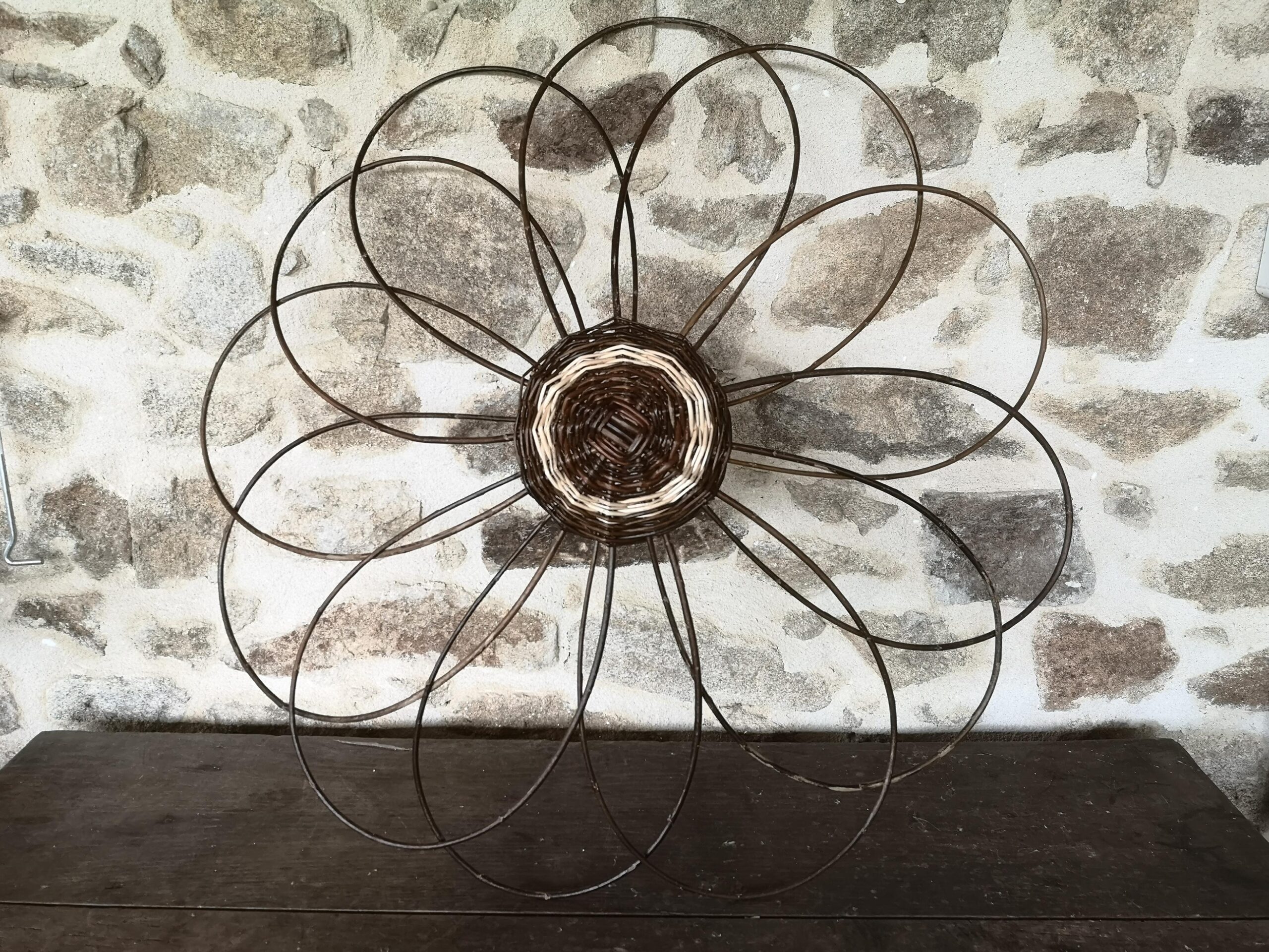 Stage de vannerie fleur géante