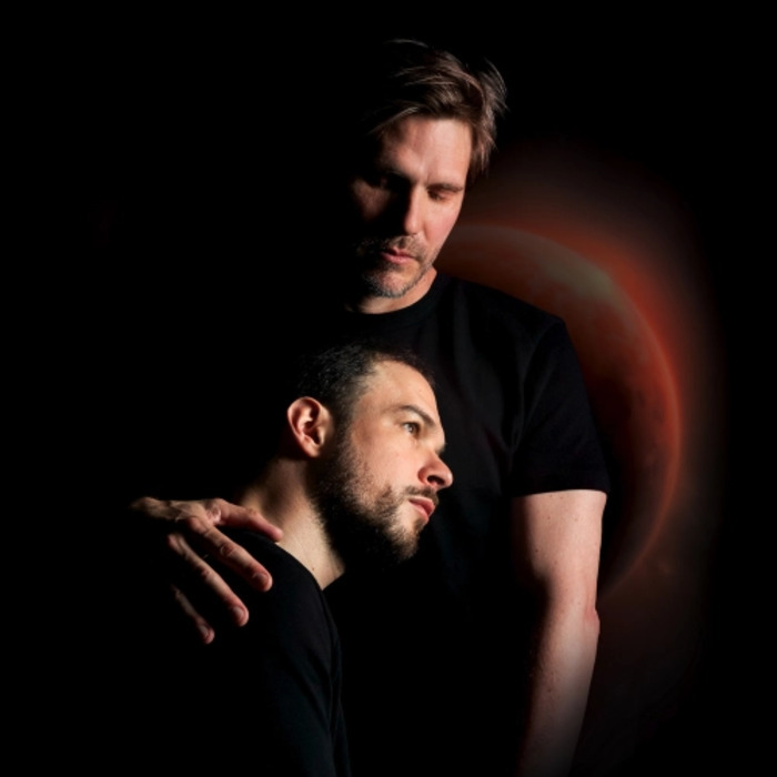 LES GRANDES ILLUSIONS Les Plateaux Sauvages Paris