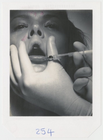 CAROLE LAMBERT – Donna Trope HD-min paris photo