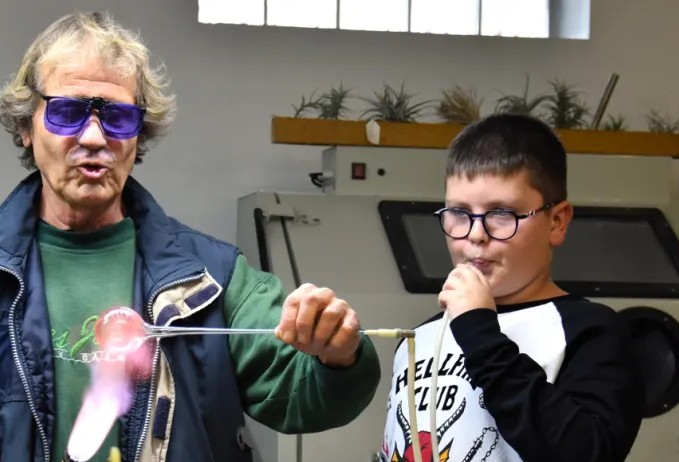 Journées Découverte Allez on va souffler notre boule de Noël