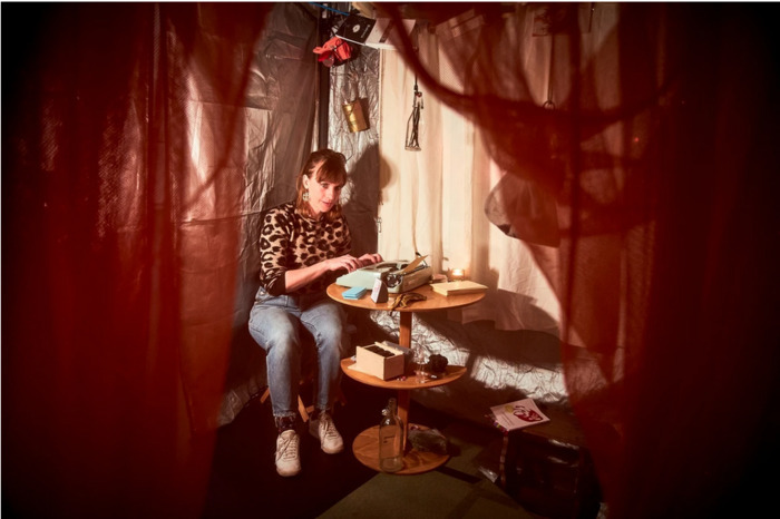 "L'antre des sens" : labo d'expériences et d'éclosions poétiques - Une "escale du Marché" dans le cadre du 3e Marché de la poésie. Médiathèque Jean Lévy Lille