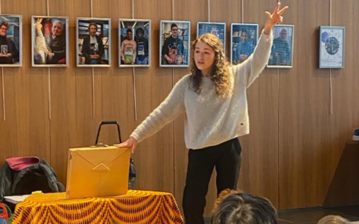 Lecture-spectacle plurilingues par Racines Barbares Bibliothèque Jacqueline de Romilly Paris