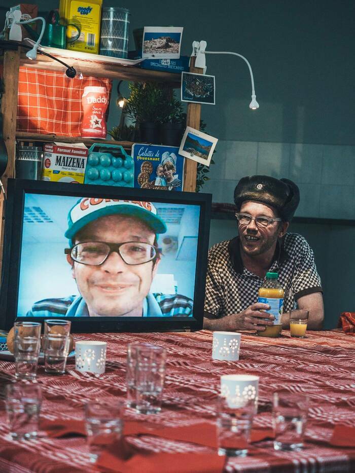 Ma place à table Salle du conseil municipal Laillé