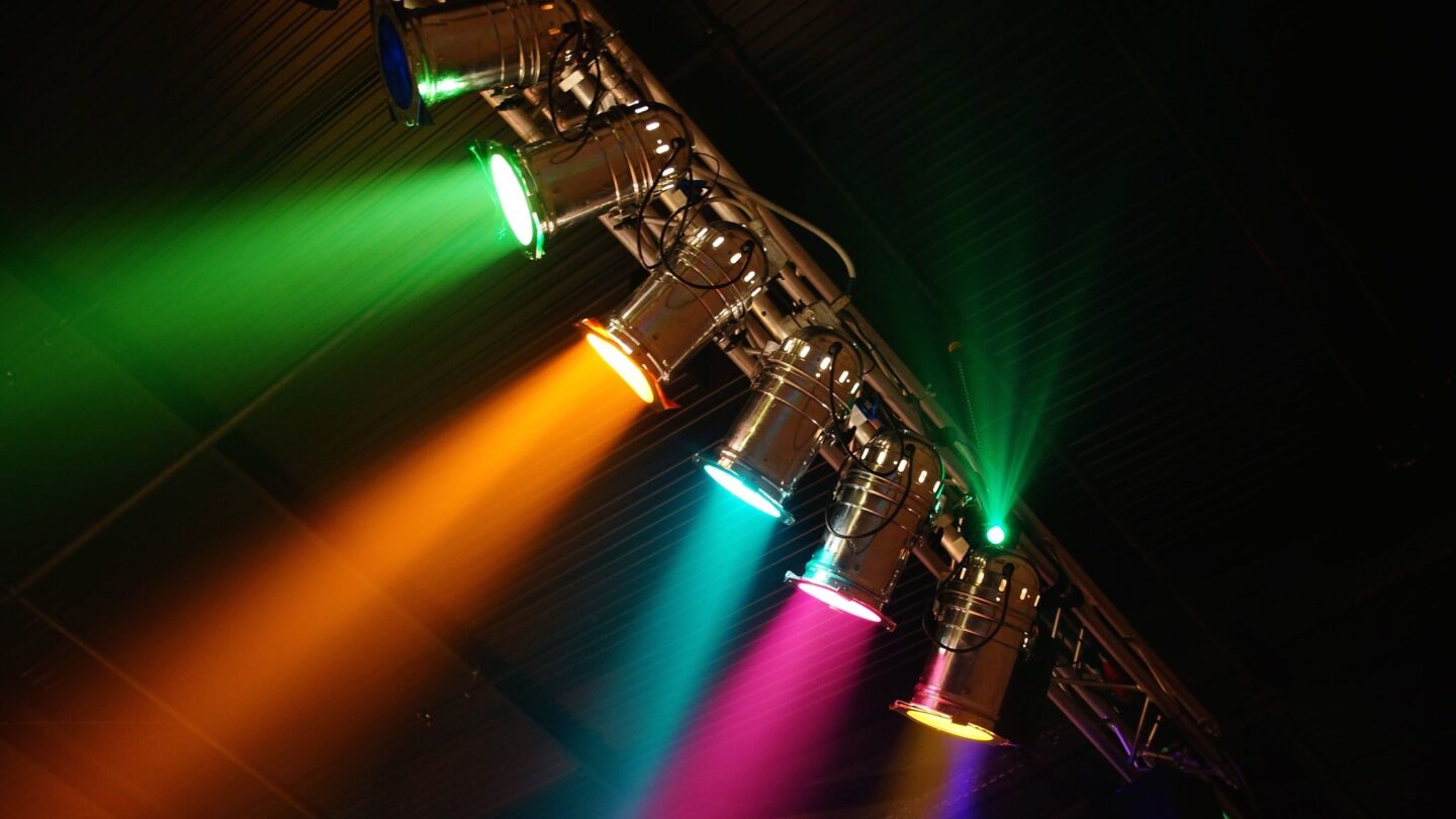 MADO FAIT SON CABARET Nice