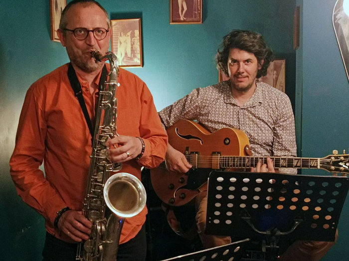 Nicolas Grandjean et Joachim Larroque en concert à Livres Books & Co