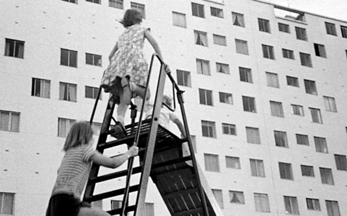 Projection : "L'amour existe"