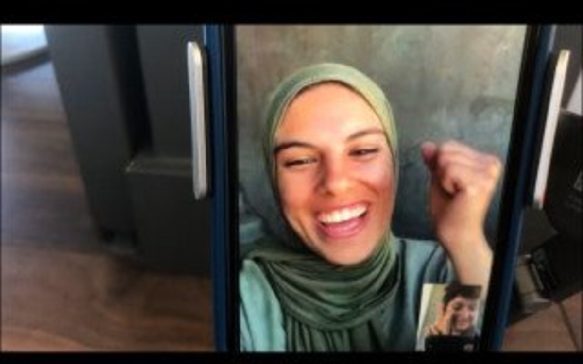 « Put Your Soul on Your Hand and Walk » de Sepideh Farsi | Projection-rencontre L'Institut du Monde Arabe Paris