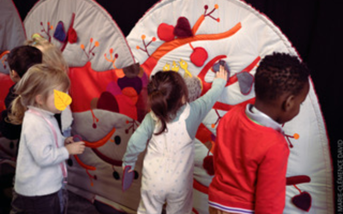 Spectacle "Mon arbre et son jardin" d'après Ilya Green bibliothèque Jacqueline de Romilly Paris