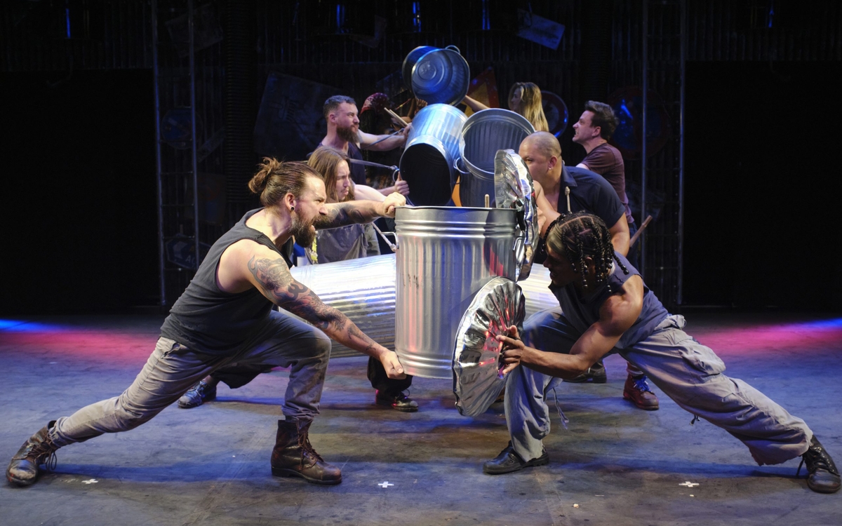 Stomp à La Cigale pour les fêtes ! La Cigale Paris