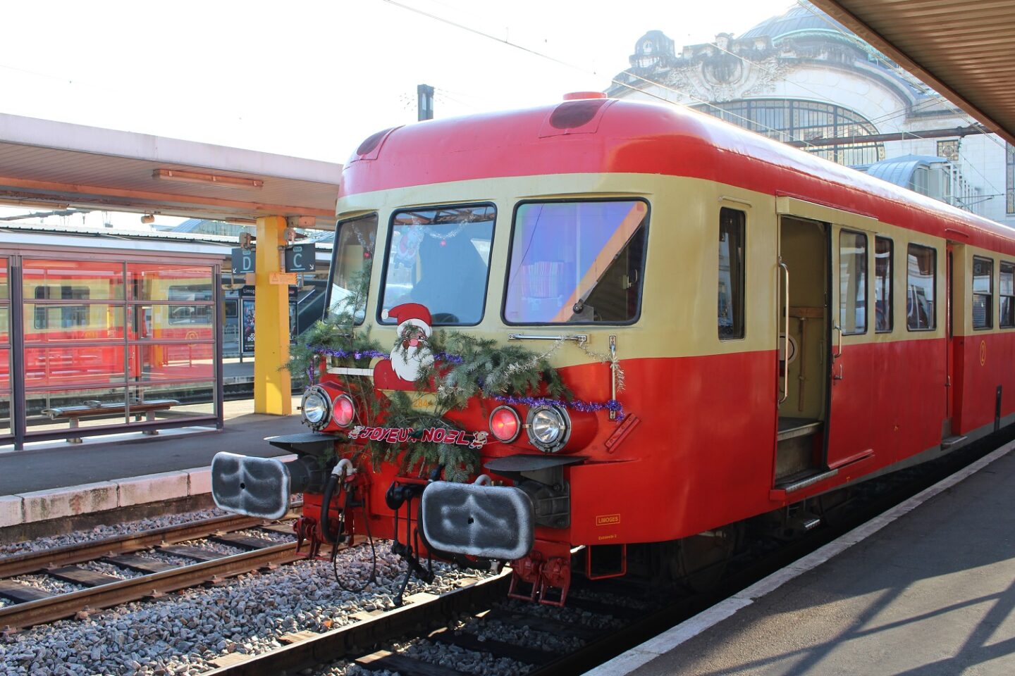 Train du Père Noël Autorail Limoges Eymoutiers