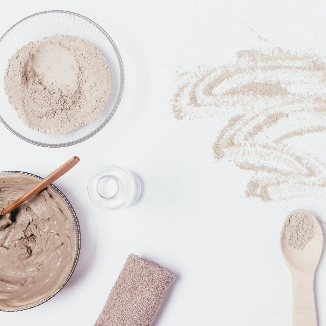 Activité enfants On s'amuse avec la porcelaine froide !