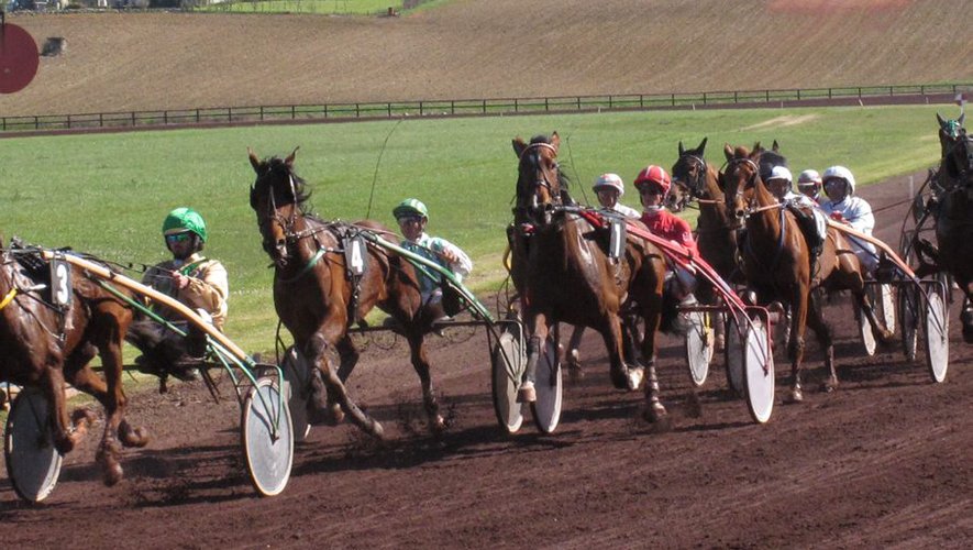 Courses hippiques Castillonnès