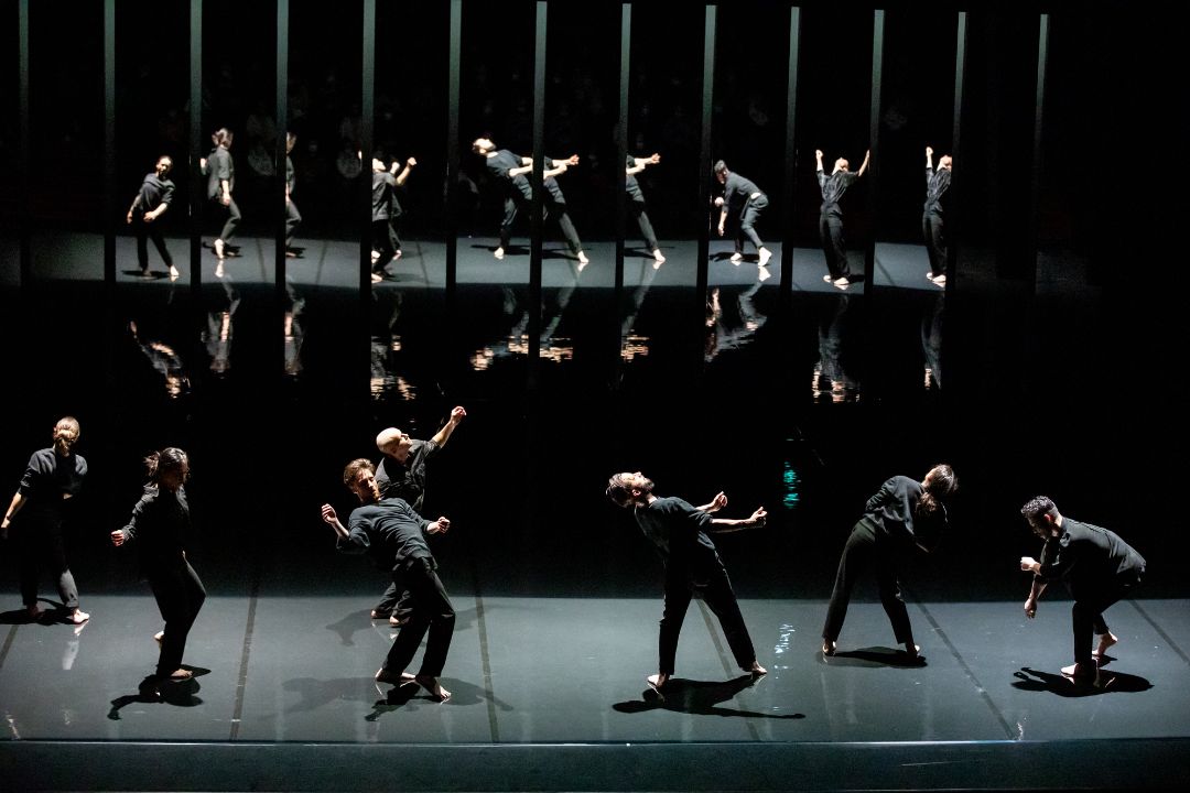 Danse Les Yeux fermés