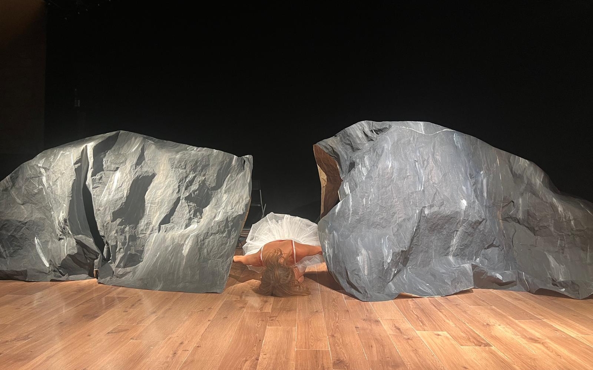 Émilie Chertier BATAILLE 23 Théâtre de L'étoile du nord Paris