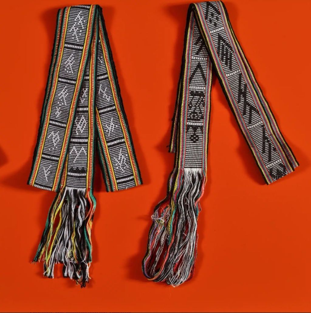 Féminin Pluriel.le la calligraphie nüshu 女书