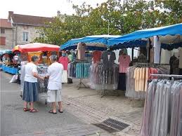 Foire mensuelle de Sauviat sur Vige