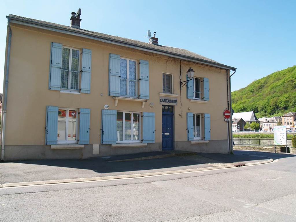 Halte fluviale (capitainerie) de Vireux-Wallerand Vireux-Wallerand Grand Est