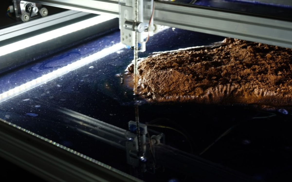 Installation « Beach Machine - Mana Island » de Miguel Miceli Bunker du Centre Wallonie-Bruxelles Paris