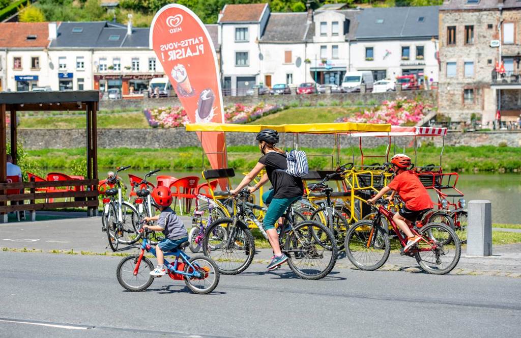 Les P'tits Bateaux vélos et rosalies Monthermé Grand Est