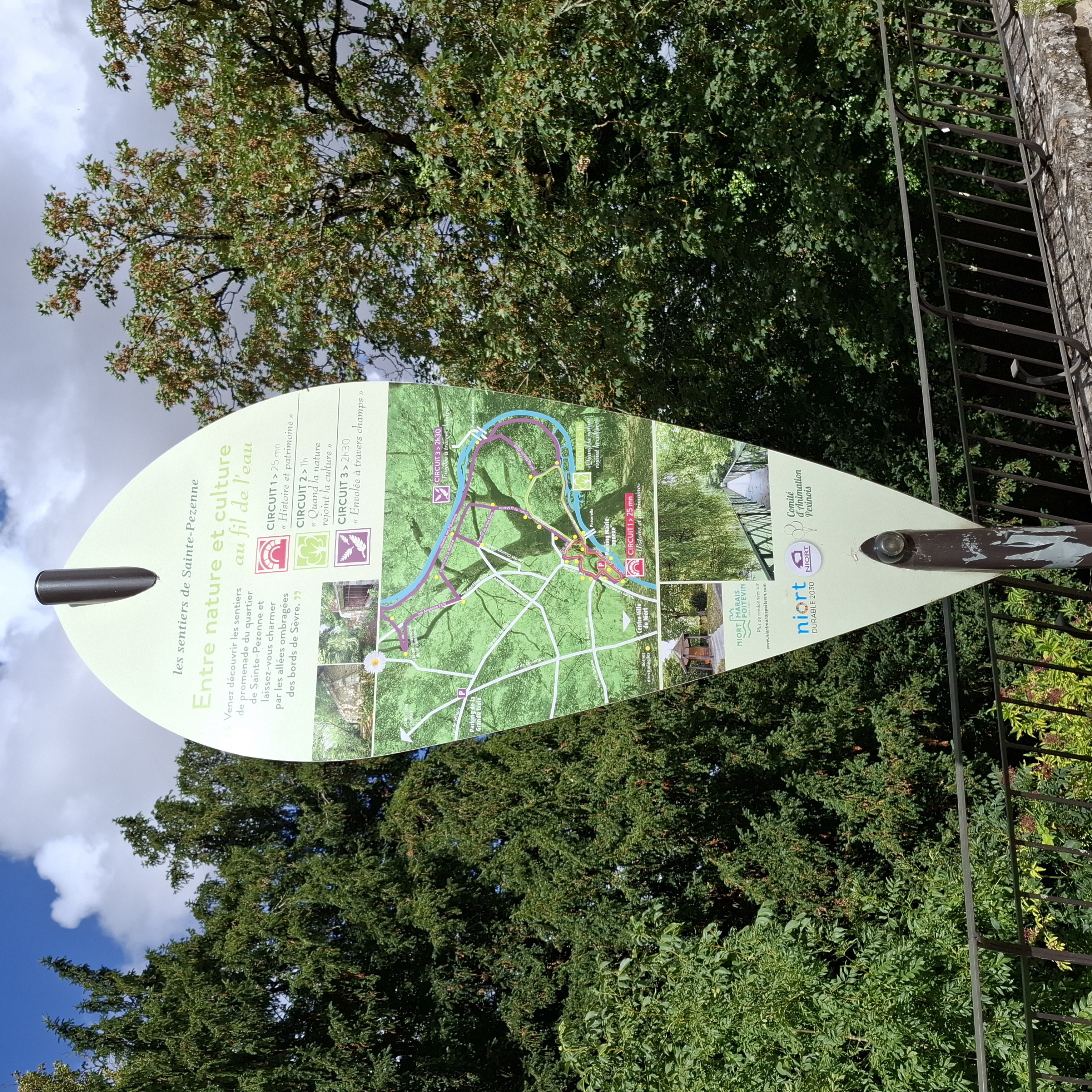 Les sentiers de Sainte-Pezenne Quand la nature rejoint la culture Niort Nouvelle-Aquitaine