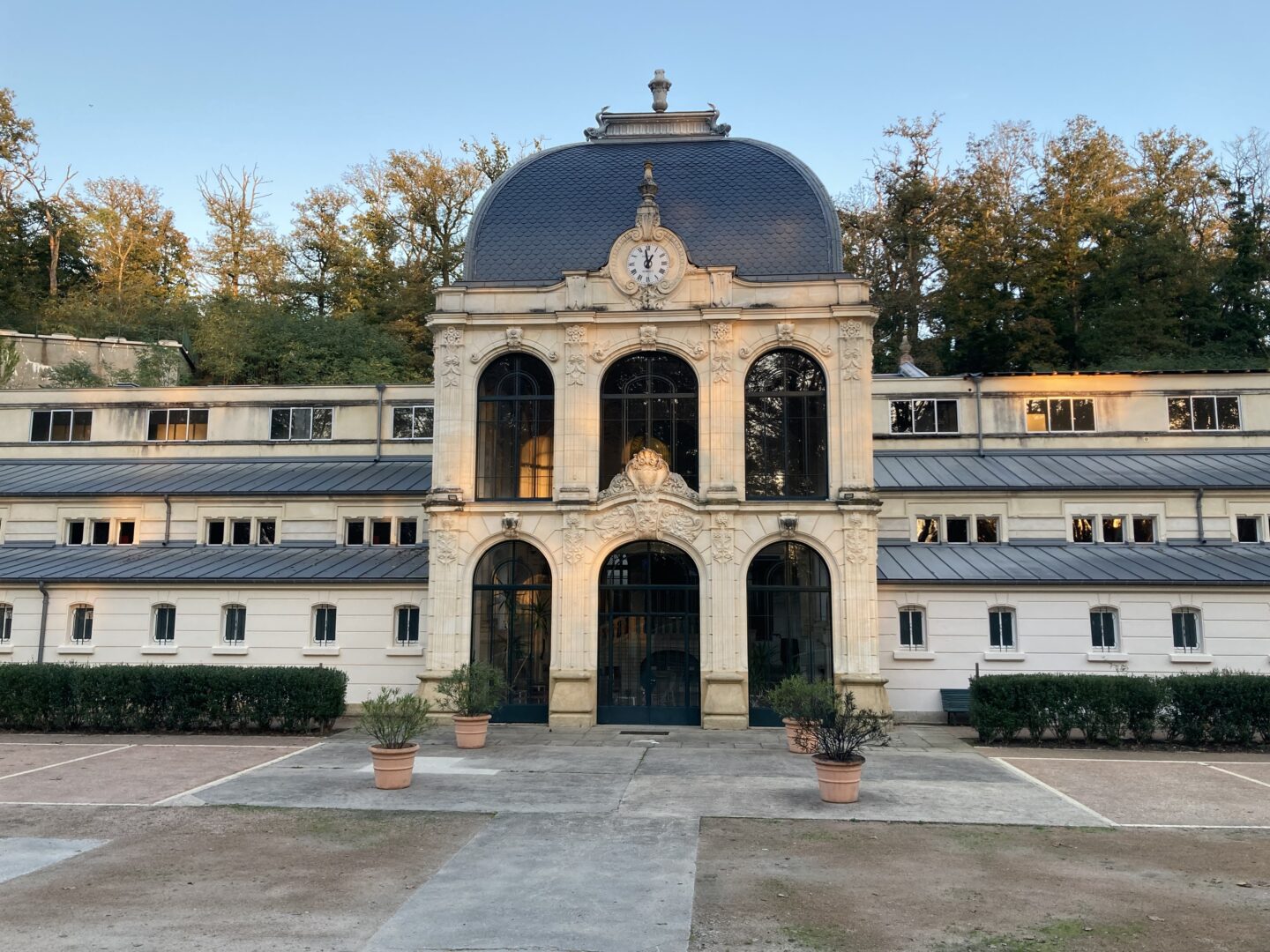 Liaison cyclo sud du Canal du Nivernais aux Eaux thermales de Saint-Honoré-les-Bains Isenay Bourgogne-Franche-Comté