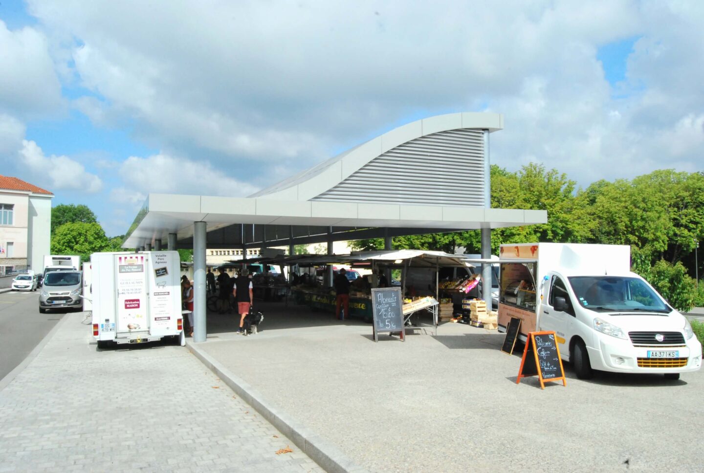 Marché hebdomadaire du vendredi Aixe-sur-Vienne