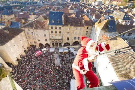 Noël à Villefranche descente du Père Noël