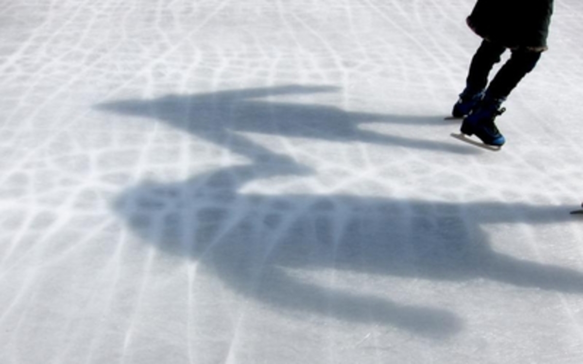 Patinoire sur le parvis de la Mairie du 15e Mairie du 15e Paris
