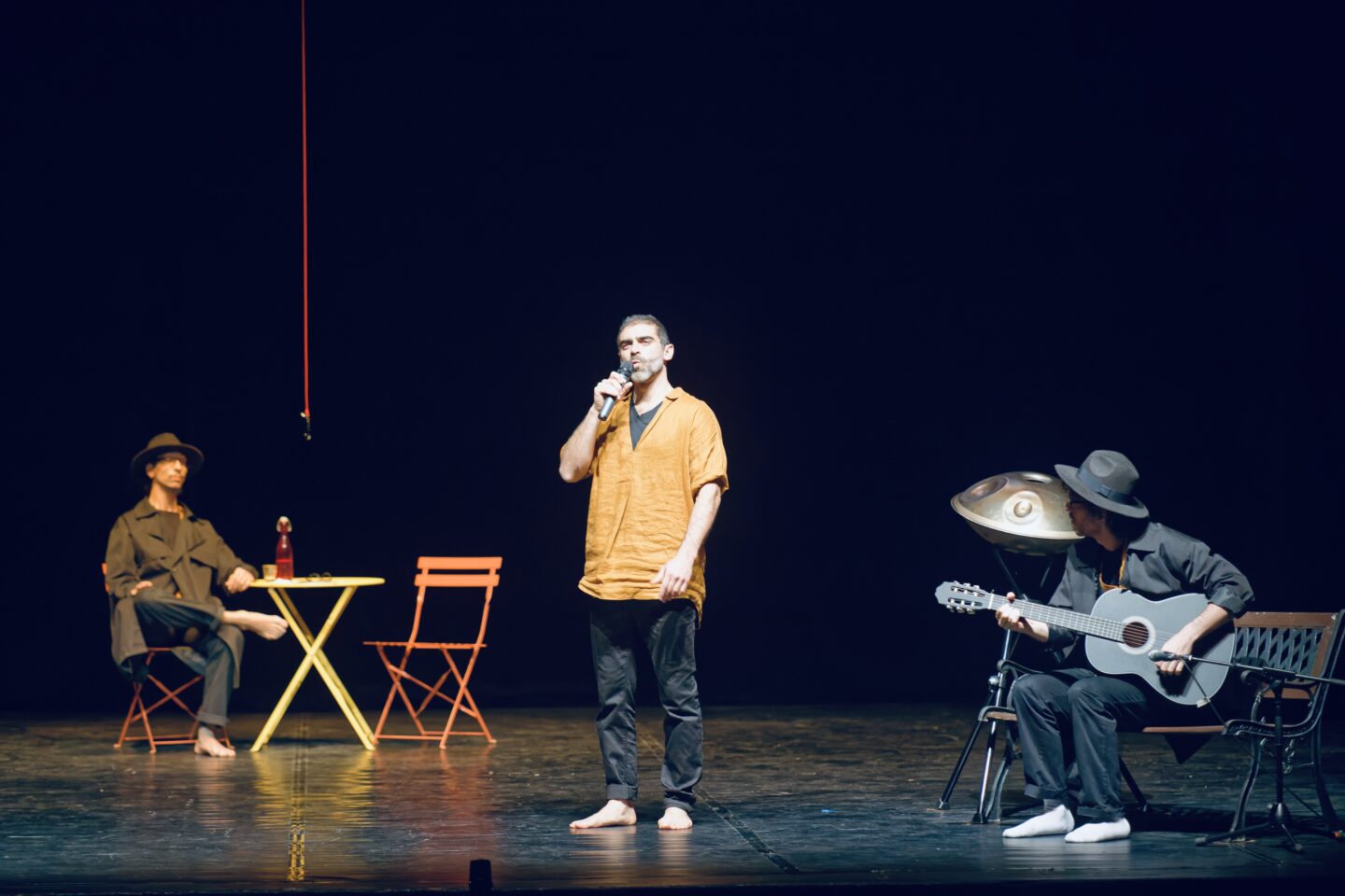 PERSONNE N 'EST PESSOA