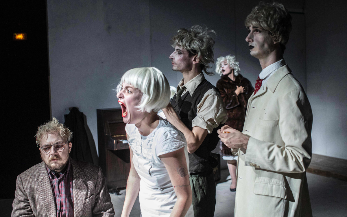 Prélude à l'homme sans qualités