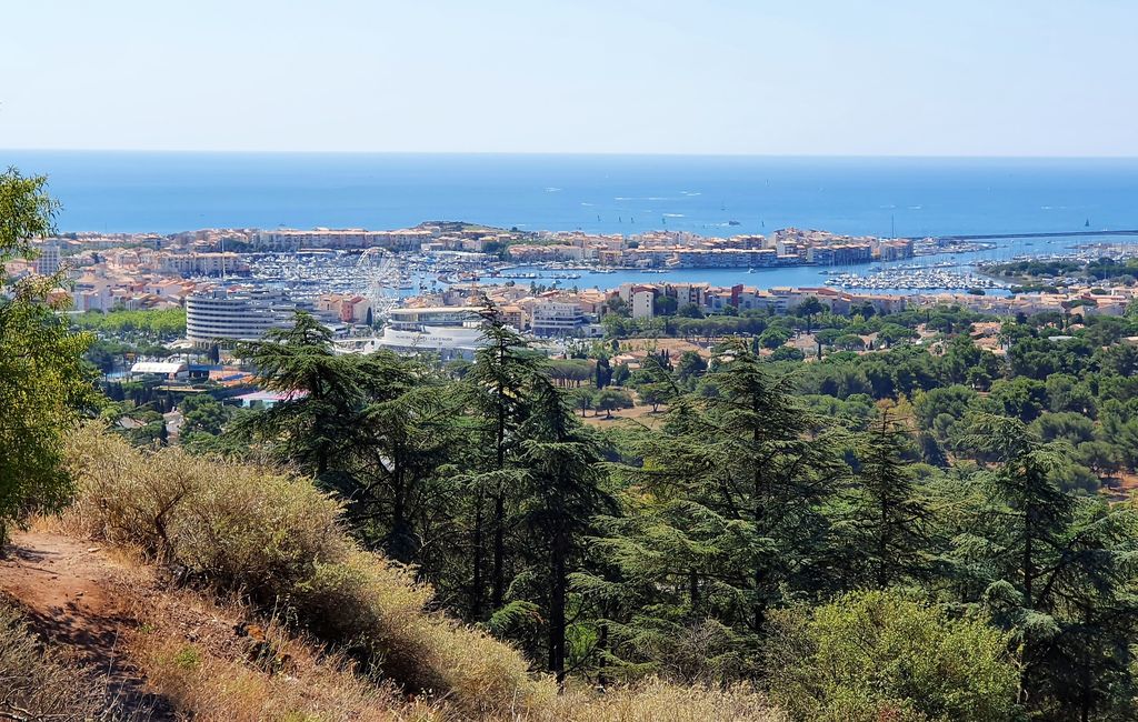 RANDONNEE LE MONT ST-LOUP