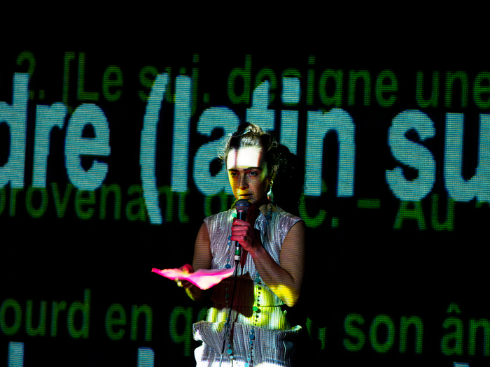 Sourdre - Sur Un Plateau