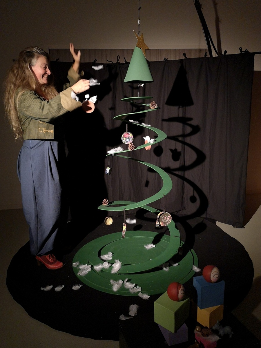 Spectacle  Haziel fête Noël  par la Cie Les Doux sauvages